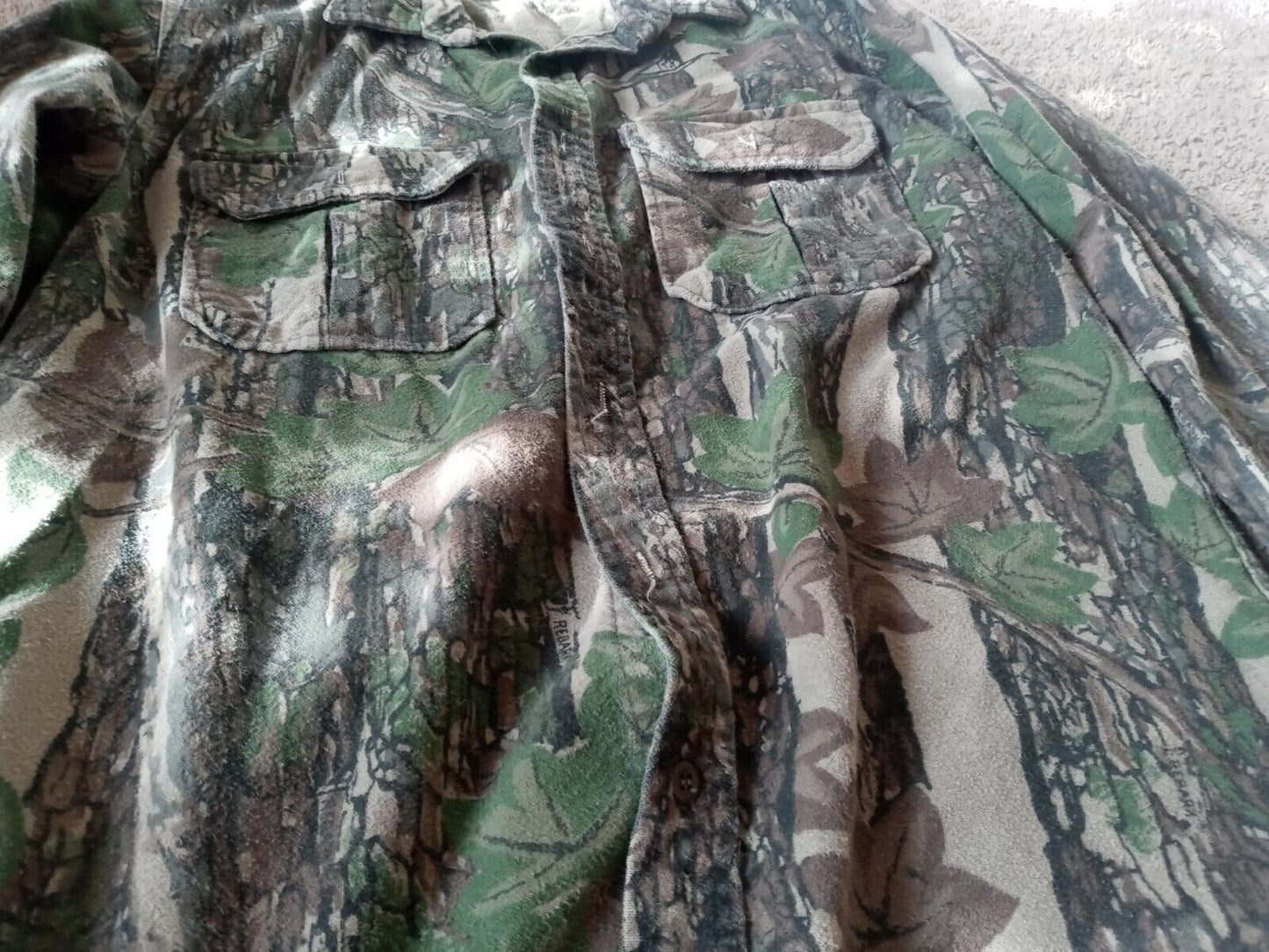 Vintage 90s Cabela's Long Sleeve Button Up Camo Shirt