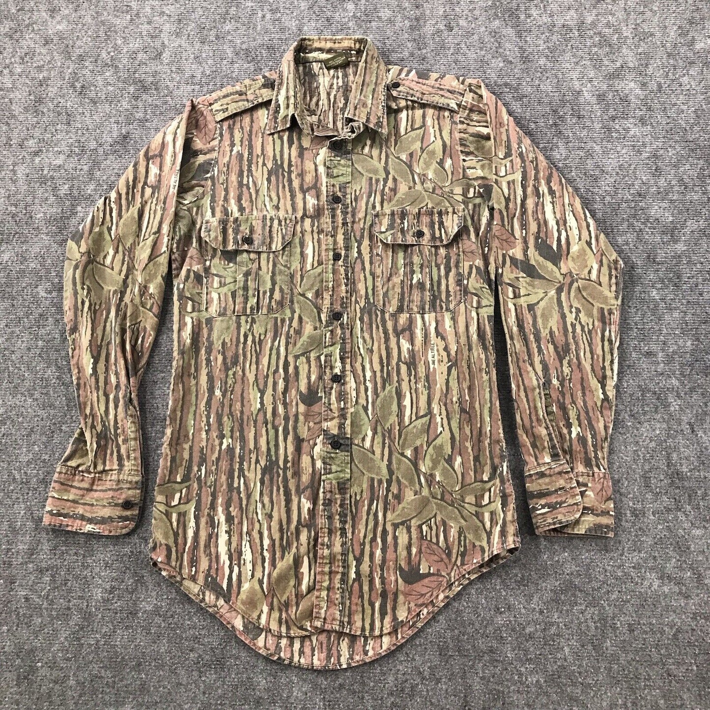 Vintage 90sSpartan USA Realtree Camo Long Sleeve Button Up Shirt