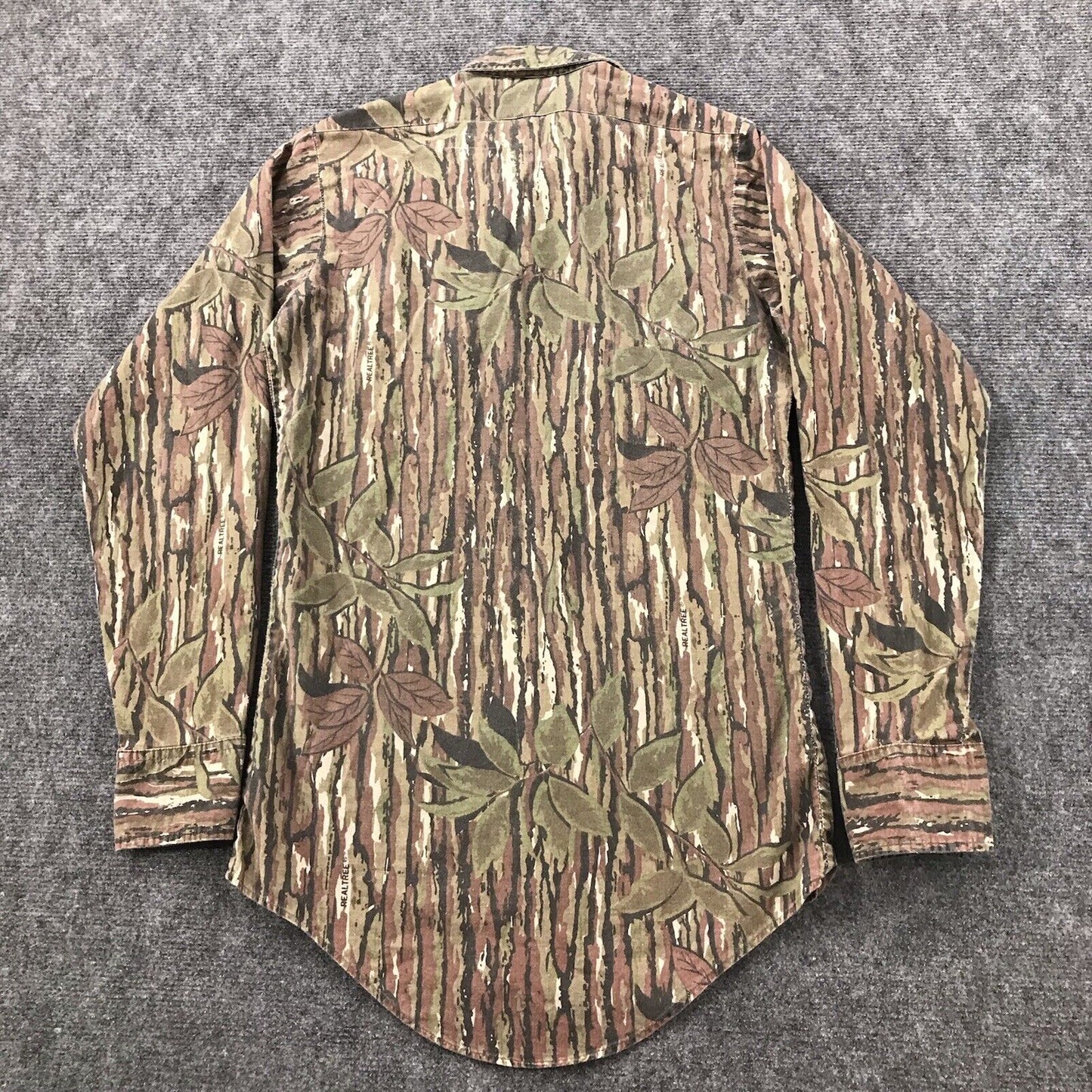 Vintage 90sSpartan USA Realtree Camo Long Sleeve Button Up Shirt